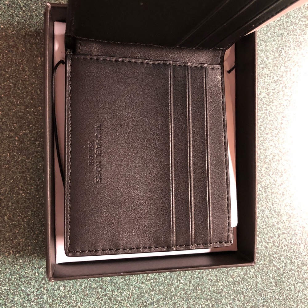 Michael Kors men’s wallet MSRP $88 brand new - Picture 5 of 8